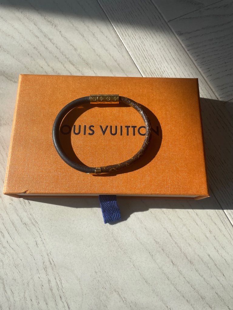 Louis Vuitton Brown And Gold Monogram Cuff Bracelet 300$